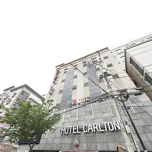 Carlton Hotel